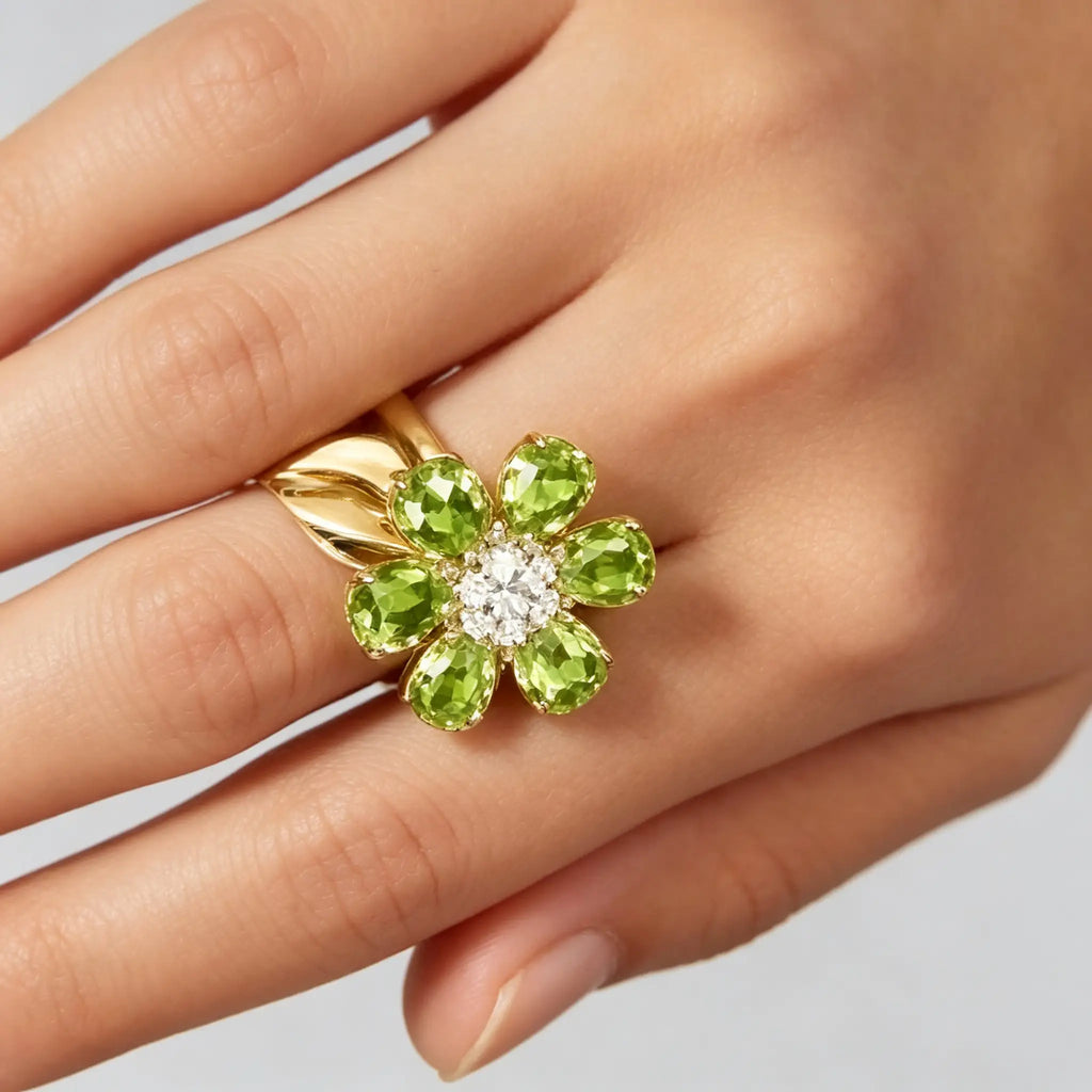 Van Cleef & Arpels Fleurs d’Hawaï Collection