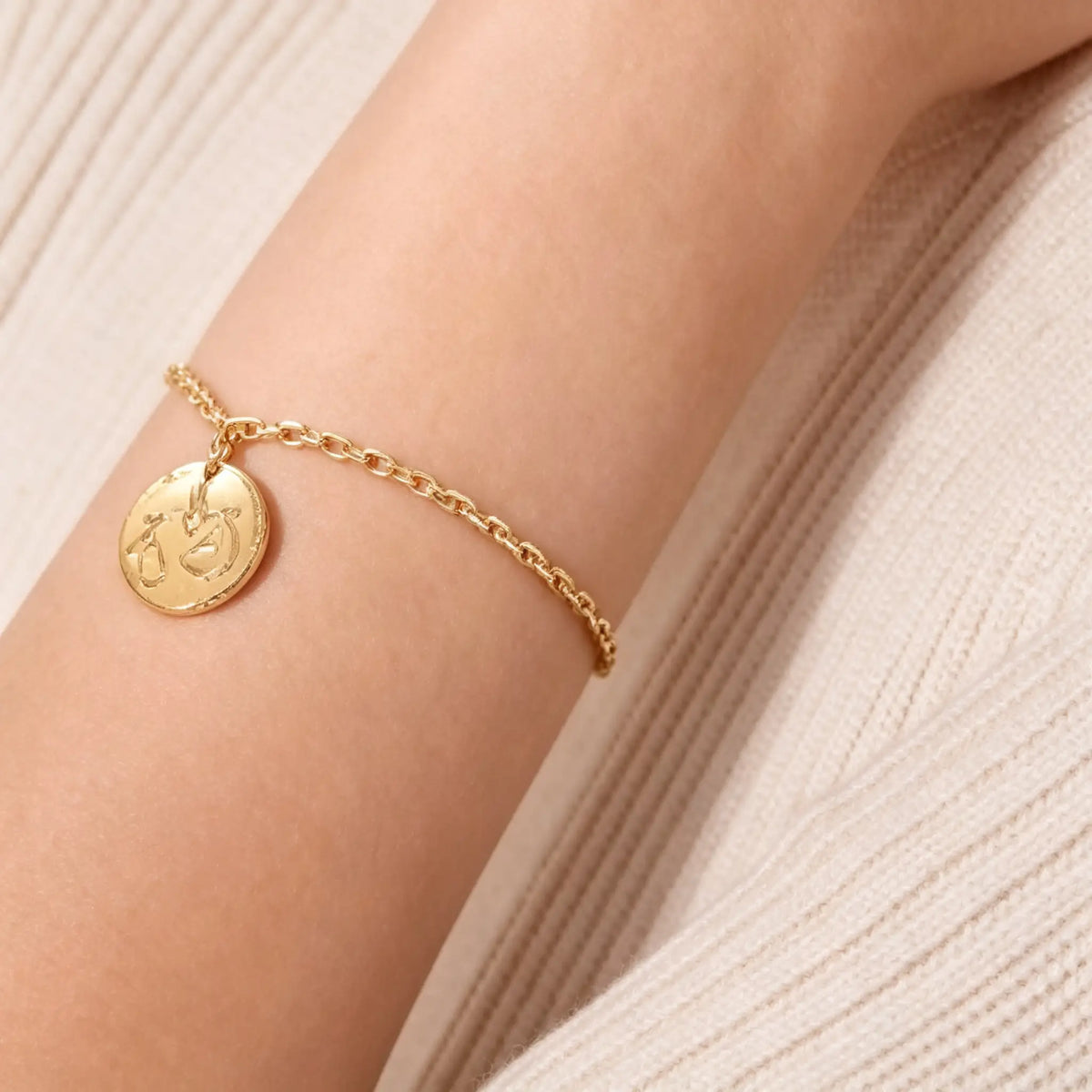 Van Cleef & Arpels Zodiaque Libra Gold Bracelet