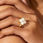Van Cleef & Arpels Vintage Alhambra collection four-leaf clover single flower ring