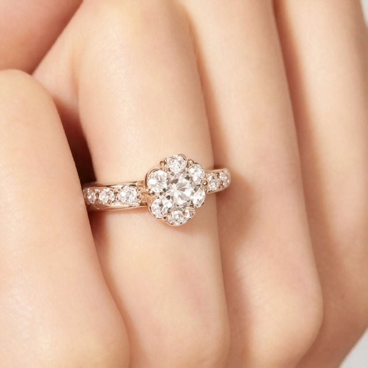 Van Cleef & Arpels Fleurette Collection