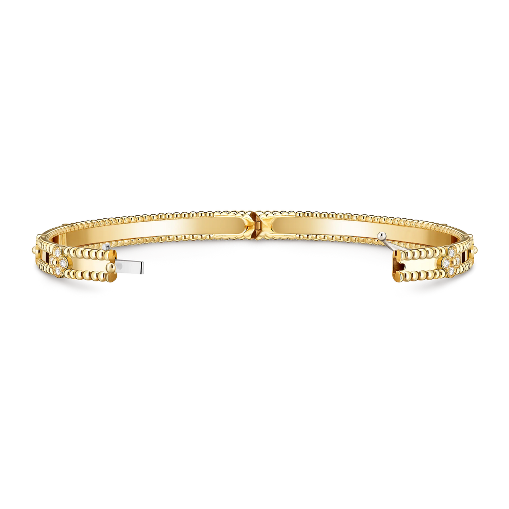 Van Cleef & Arpels Perlée Collection Four-Leaf Clover Bangle with Beaded Edge